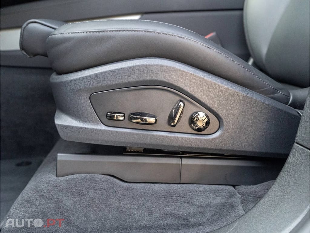 Porsche Cayenne Eletric