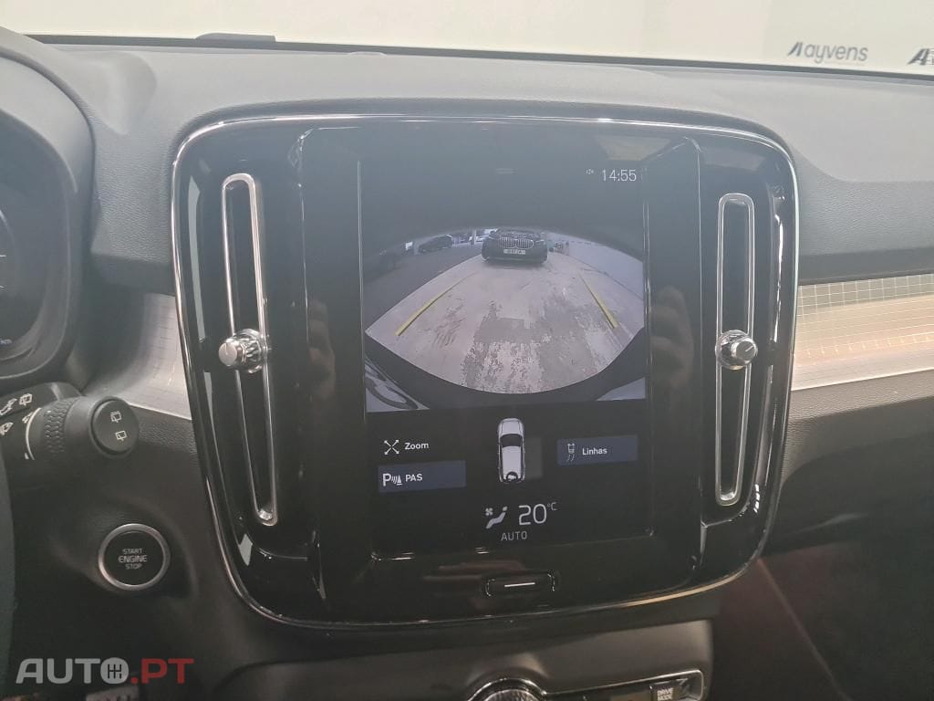 Volvo XC40 2.0 D3 Momentum Plus