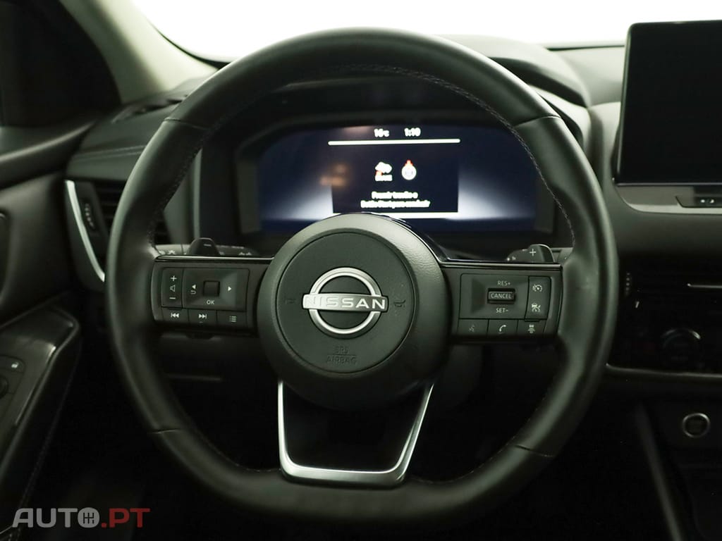 Nissan Qashqai Qashqai 1.3 DIG-T N-Connecta LED Xtronic