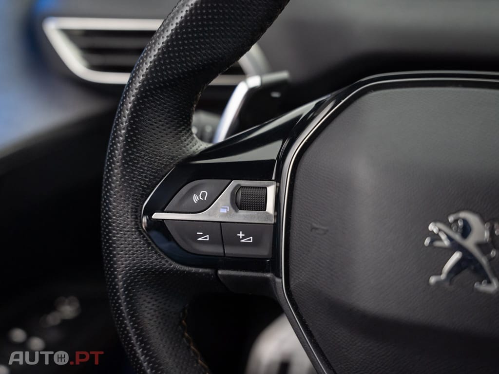 Peugeot 3008 1.6 Hybrid GT Pack e-EAT8