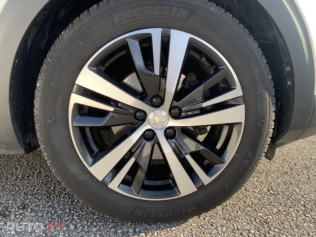 Peugeot 5008 1.5 BlueHDi Allure EAT8