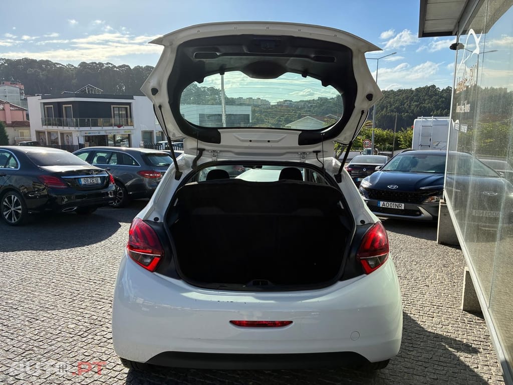 Peugeot 208 1.5 BlueHDi Active