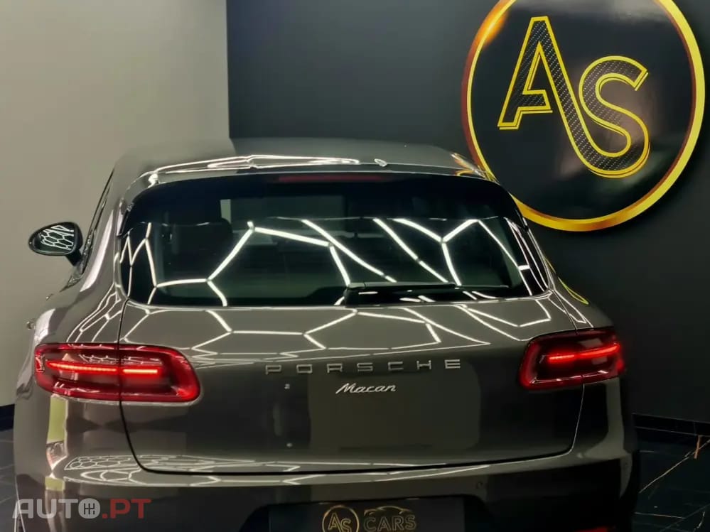 Porsche Macan PDK