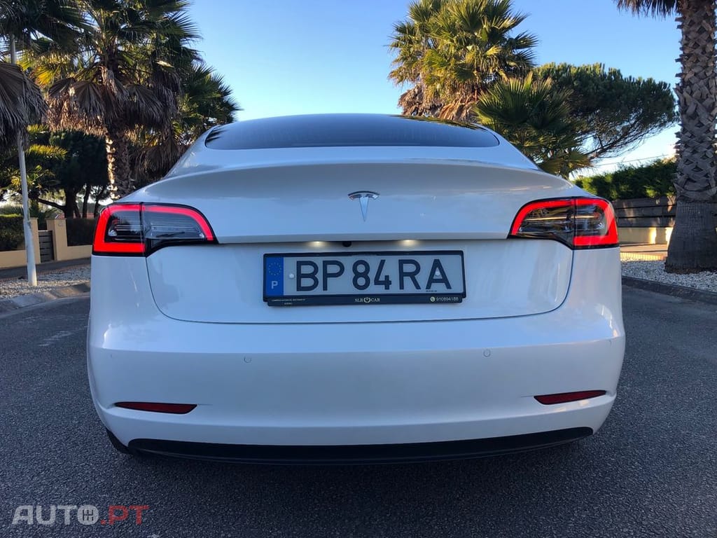 Tesla Model 3 Standard Range Plus RWD