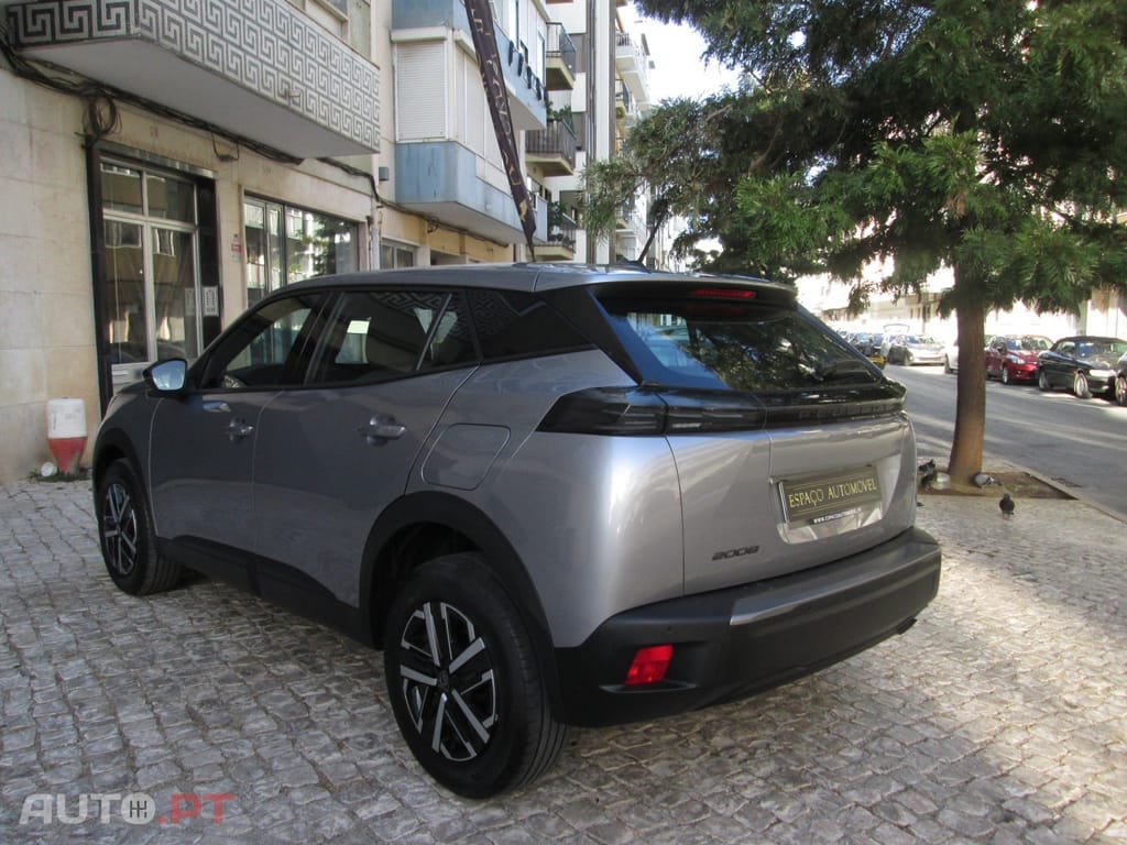 Peugeot 2008 1.2 PureTech Active