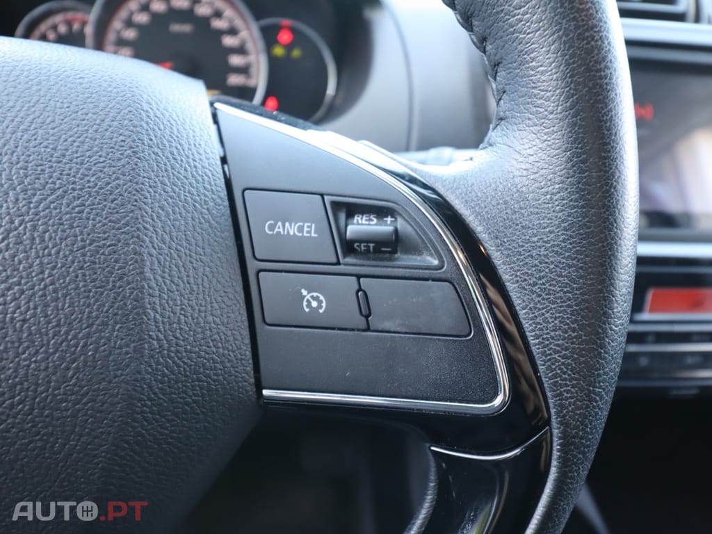 Mitsubishi Space Star 1.2 Conenect Edition