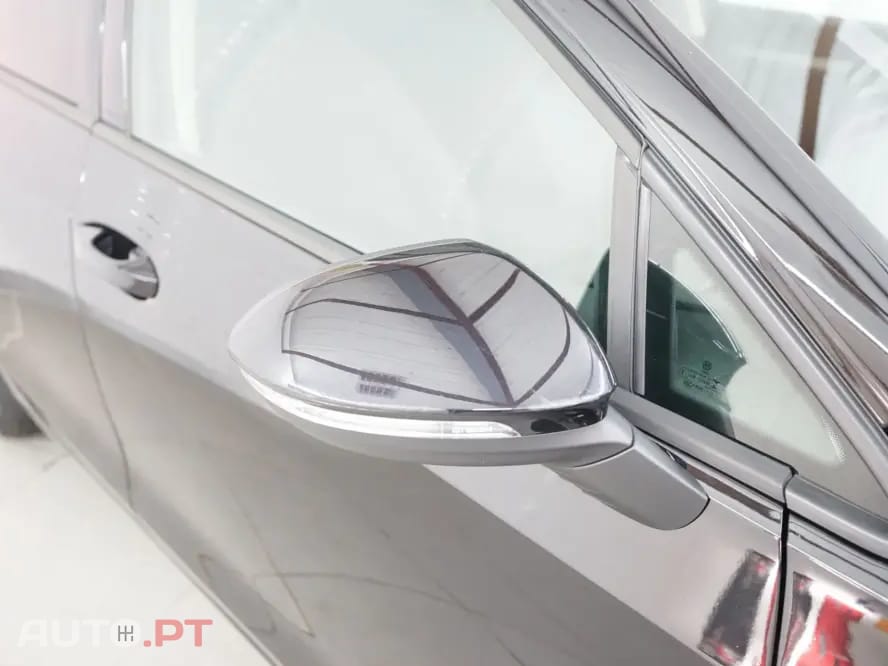 Volkswagen Golf 1.0 TSI Confortline