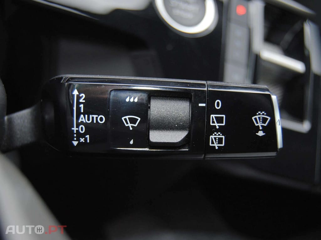 Peugeot 5008 1.2 Hybrid Allure e-DCS6