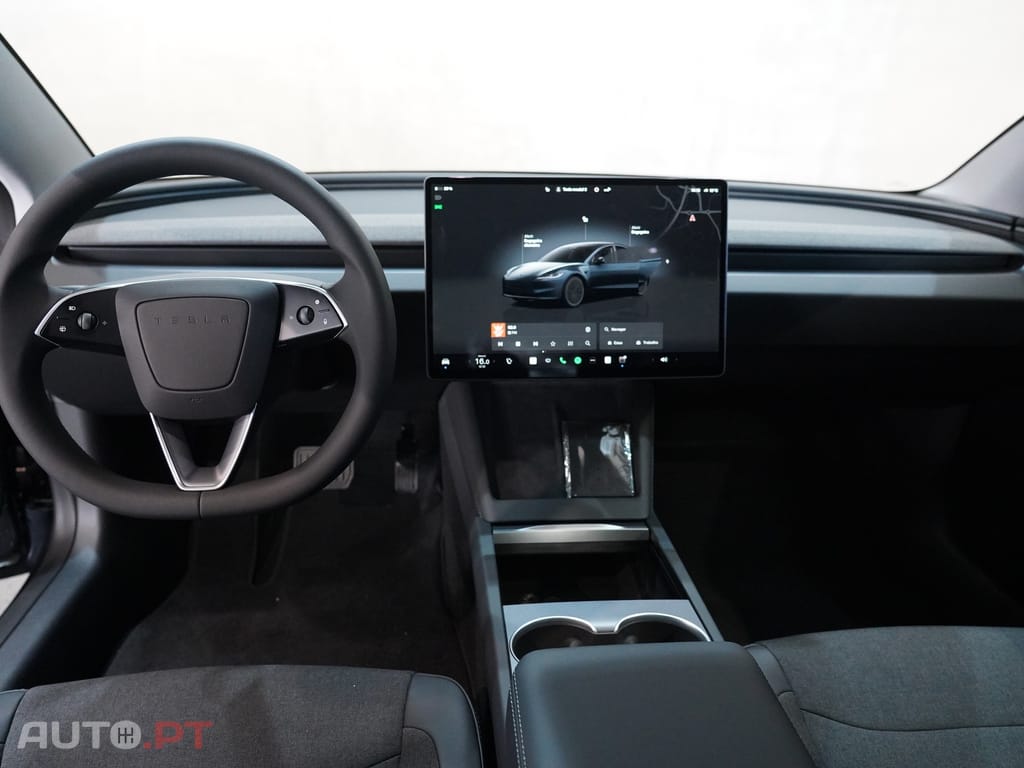 Tesla Model 3 Tração Traseira