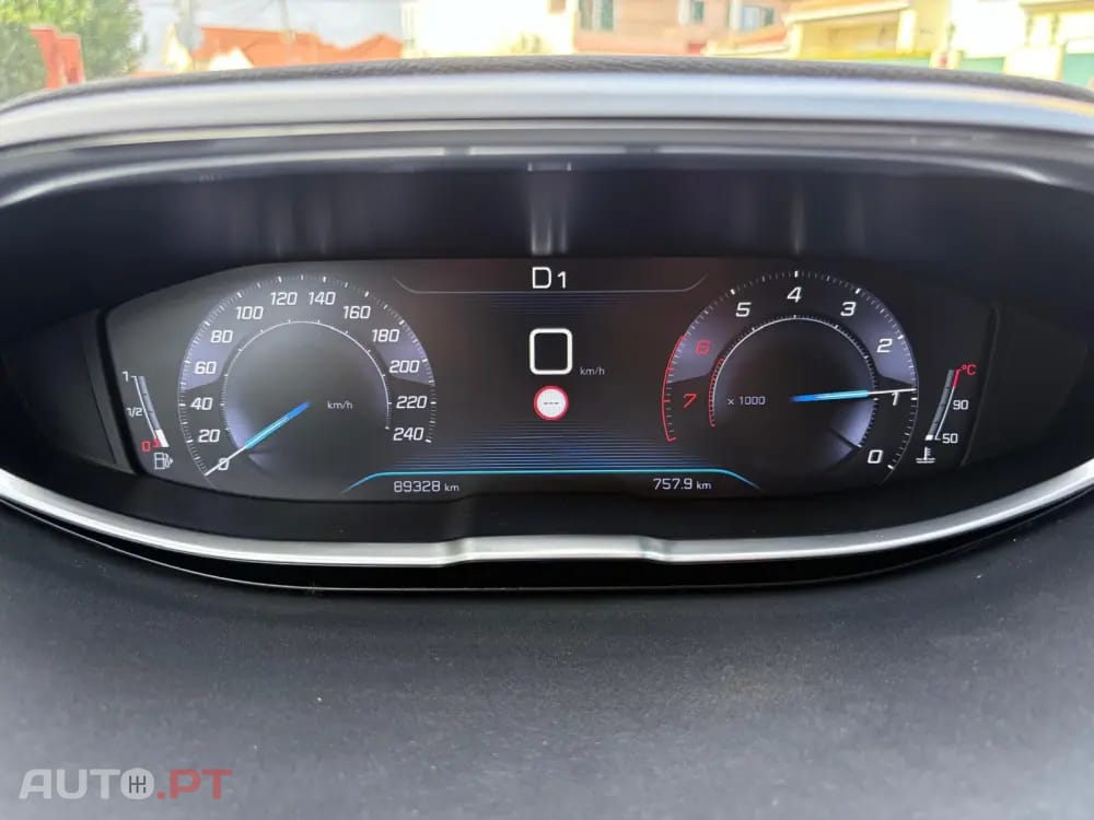 Peugeot 3008 1.2 PureTech Allure EAT8