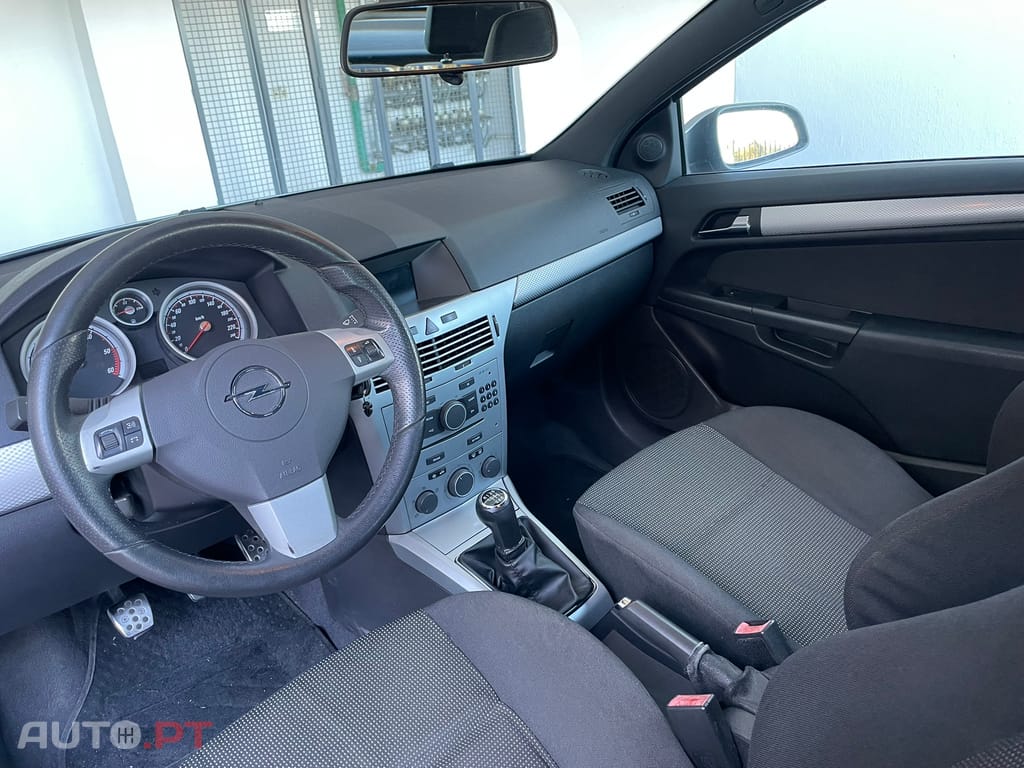 Opel Astra GTC 1.7 Diesel