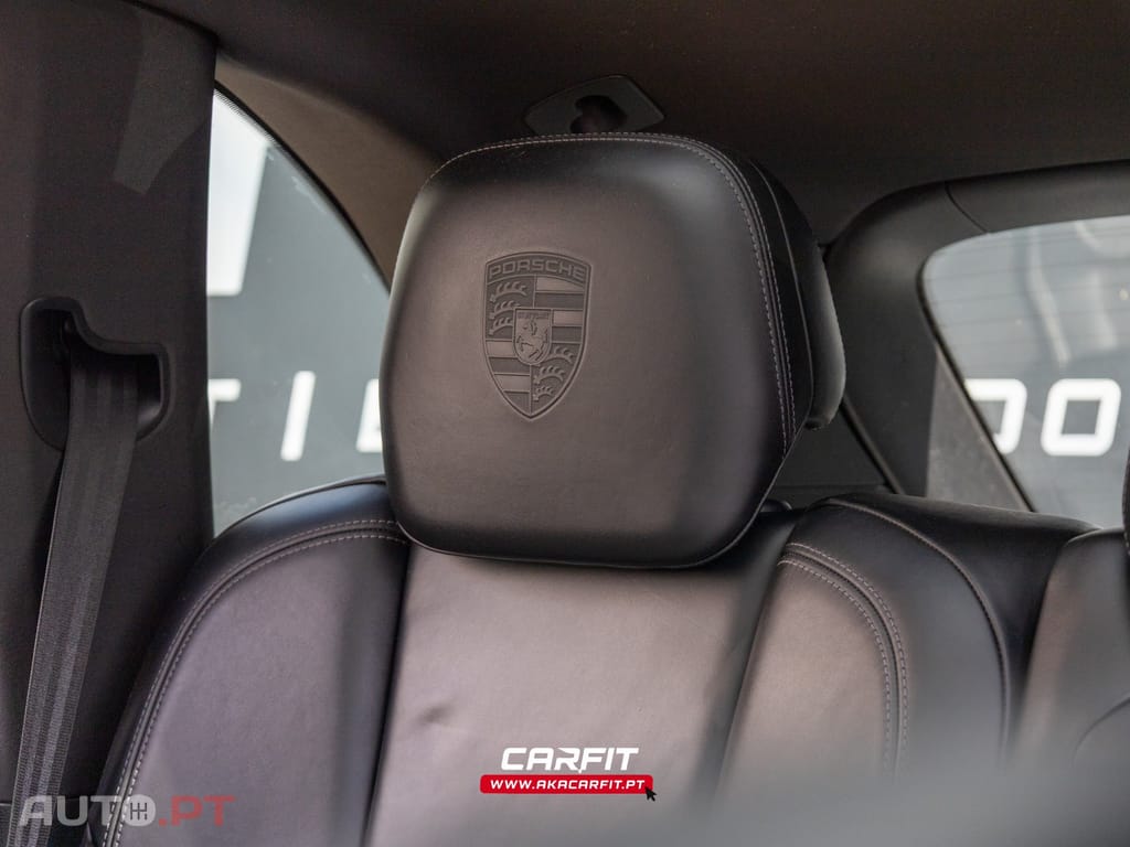 Porsche Cayenne Platinum Edition — fotografia 17