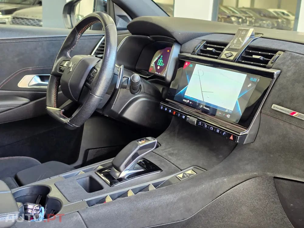 DS DS7 Crossback E-Tense Performance Line EAT8