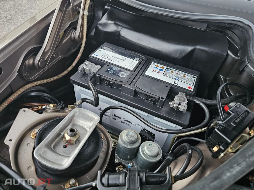 Mercedes-Benz 300 D