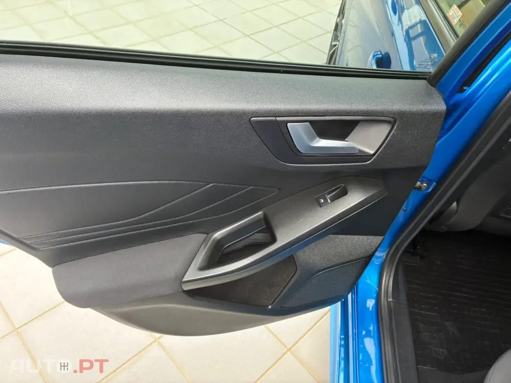 Ford Focus 1.0 EcoBoost Mild-Hybrid ST-Line X