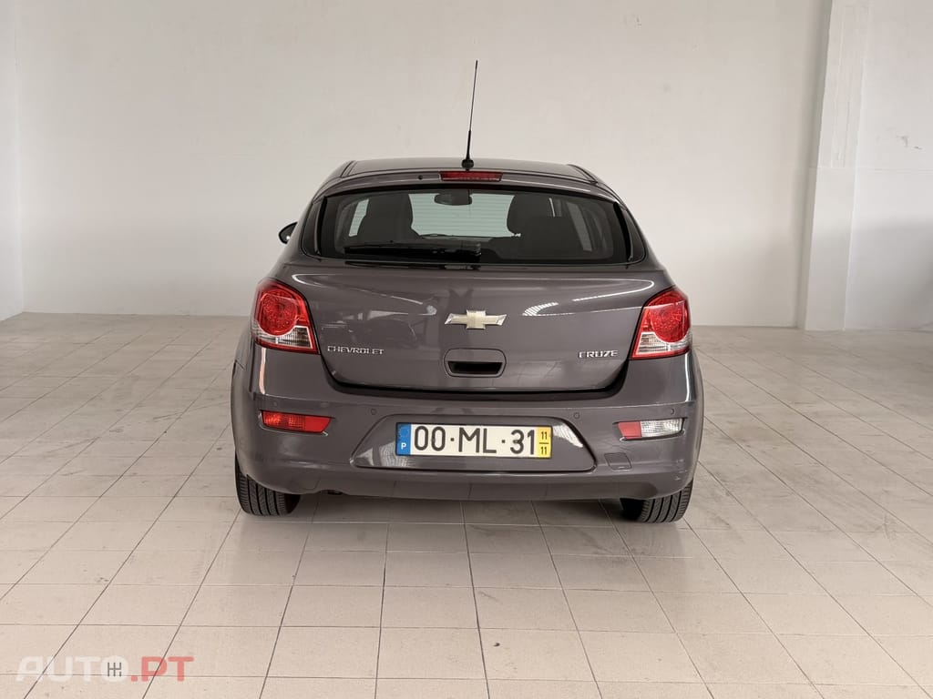 Chevrolet Cruze 1.6 LT