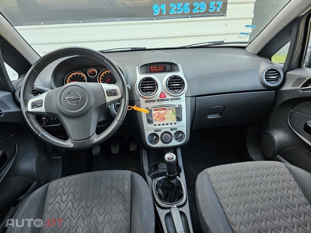 Opel Corsa 1.2 16V EcoFLEX Easytronic Color Elegance