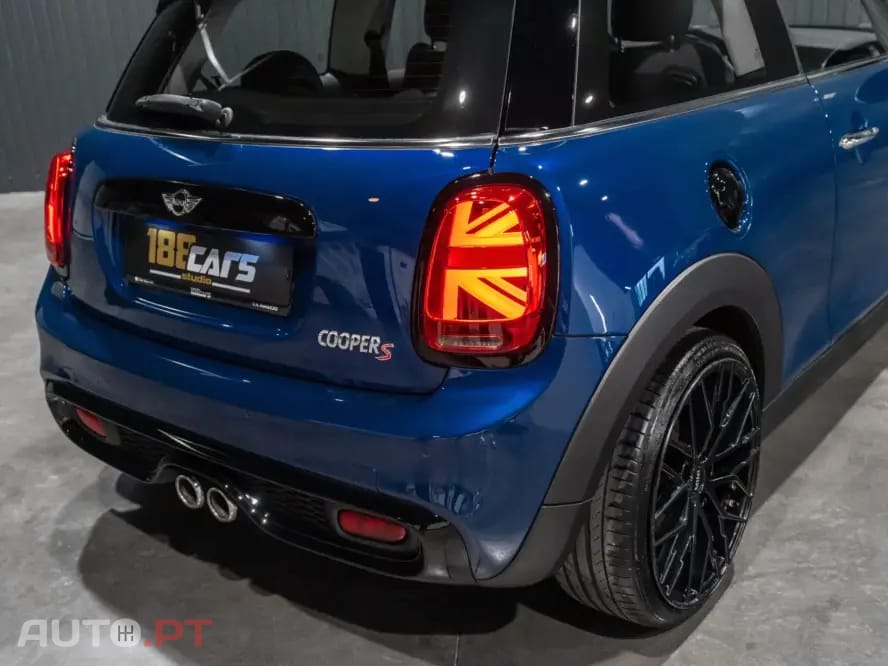 MINI Cooper Cooper S