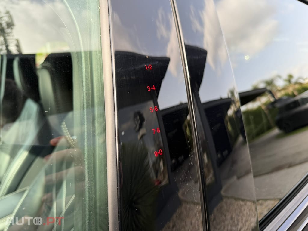 Ford Mustang Mach-E Alargada