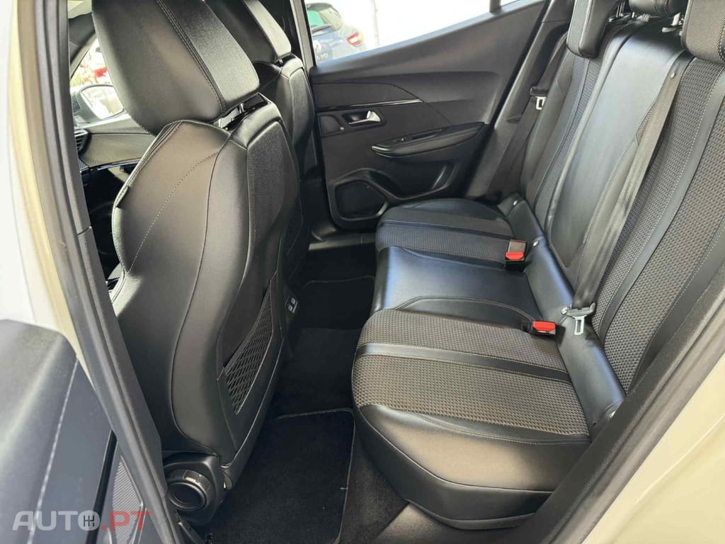 Peugeot 2008 1.2 PureTech GT Line