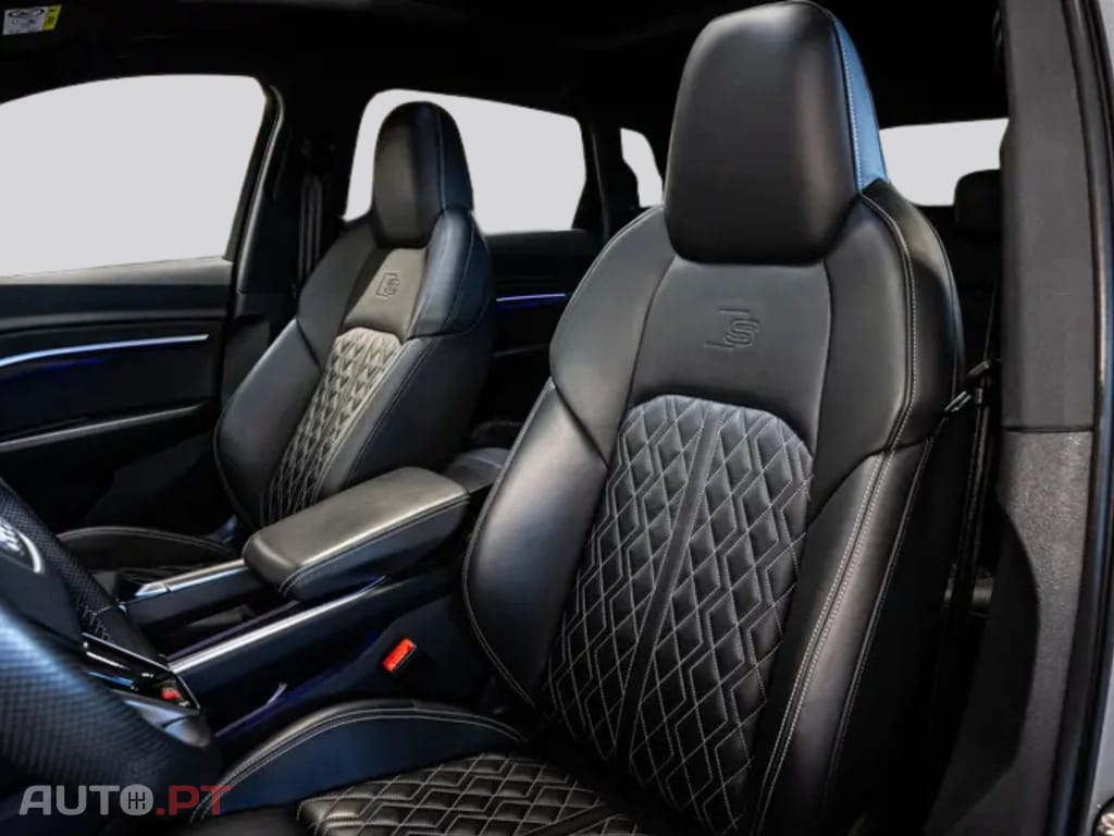 Audi E-Tron I.V.A DEDUTIVEL S BLACK 