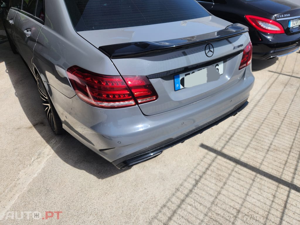 Mercedes-Benz E 300 BLUETEC Hybrid Avantgarde