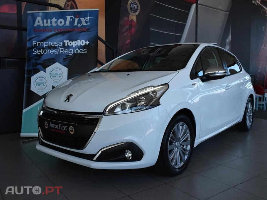 Peugeot 208 1.2 PureTech Signature