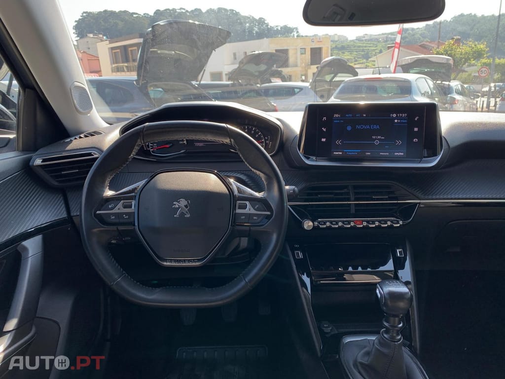 Peugeot 2008 1.5 BlueHDi Allure