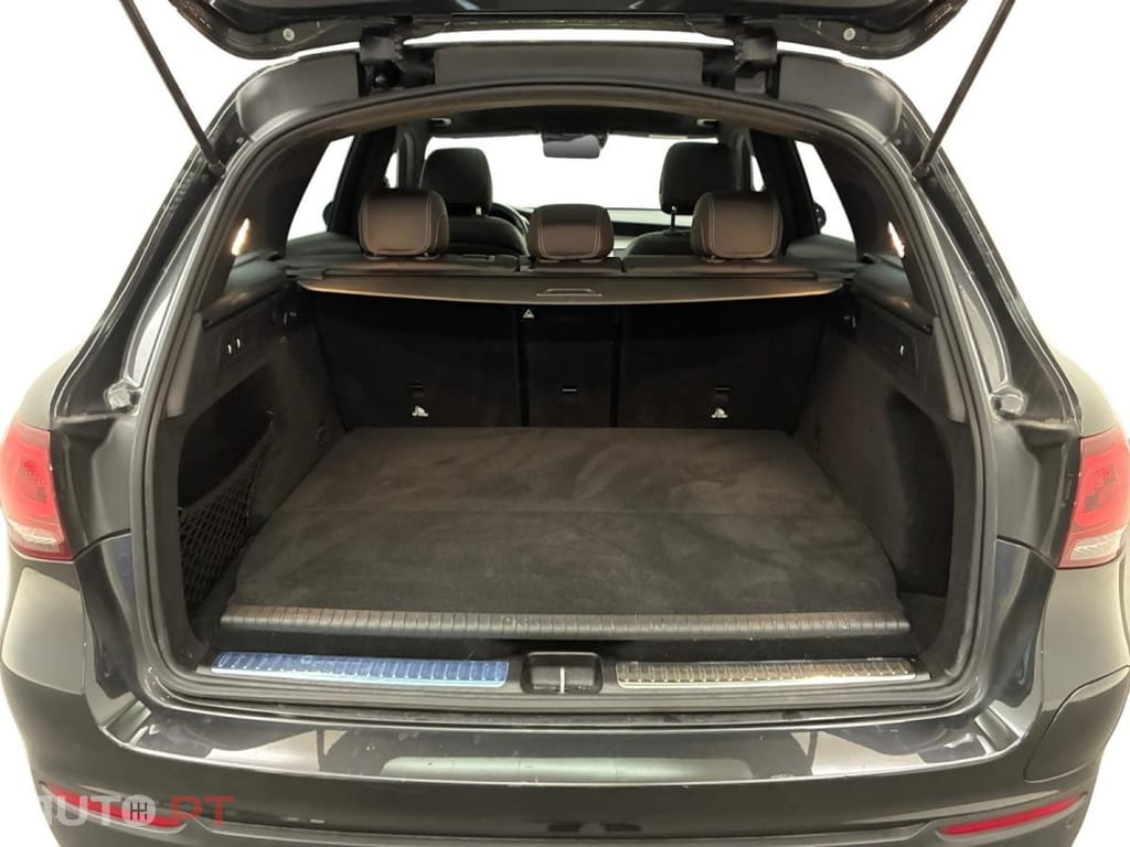Mercedes-Benz GLC 300 de 4Matic AMG Line 9G-Tronic