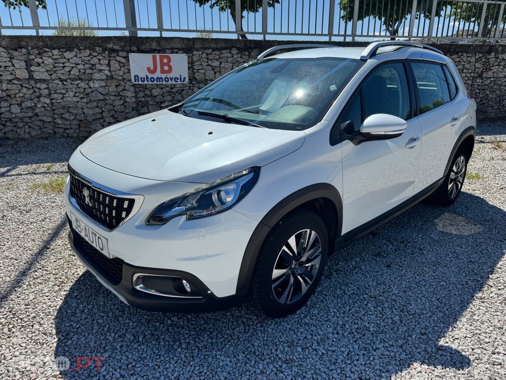 Peugeot 2008 1.2 PureTech Allure