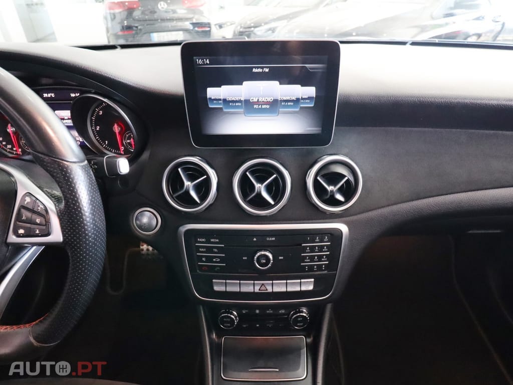 Mercedes-Benz GLA 220 d 7G-DCT AMG Line