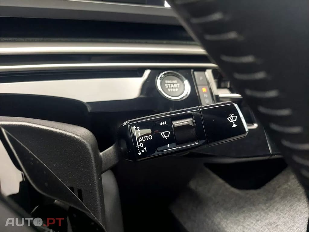 Peugeot 3008 1.2 Hybrid Allure Pack e-DCS6