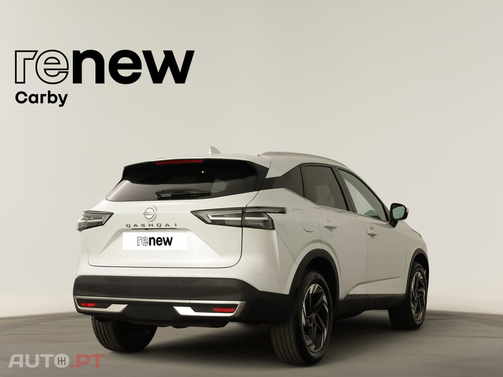 Nissan Qashqai 1.3 DIG-T N-Connecta LED Xtronic