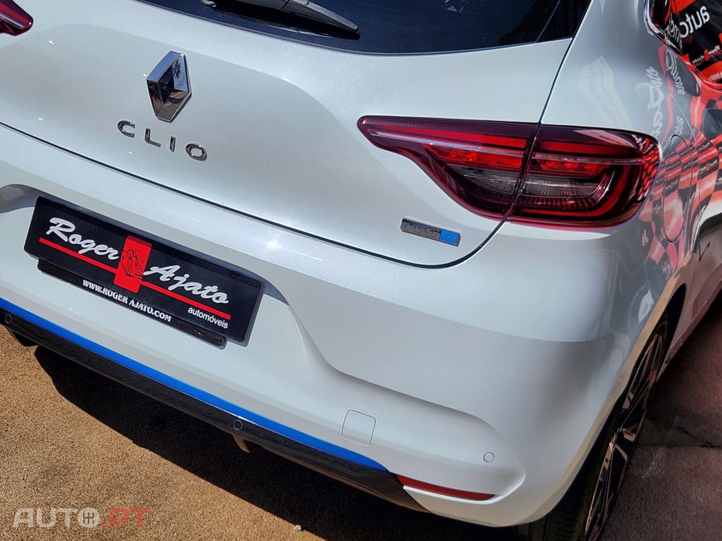 Renault Clio 1.6 E-Tech Intens