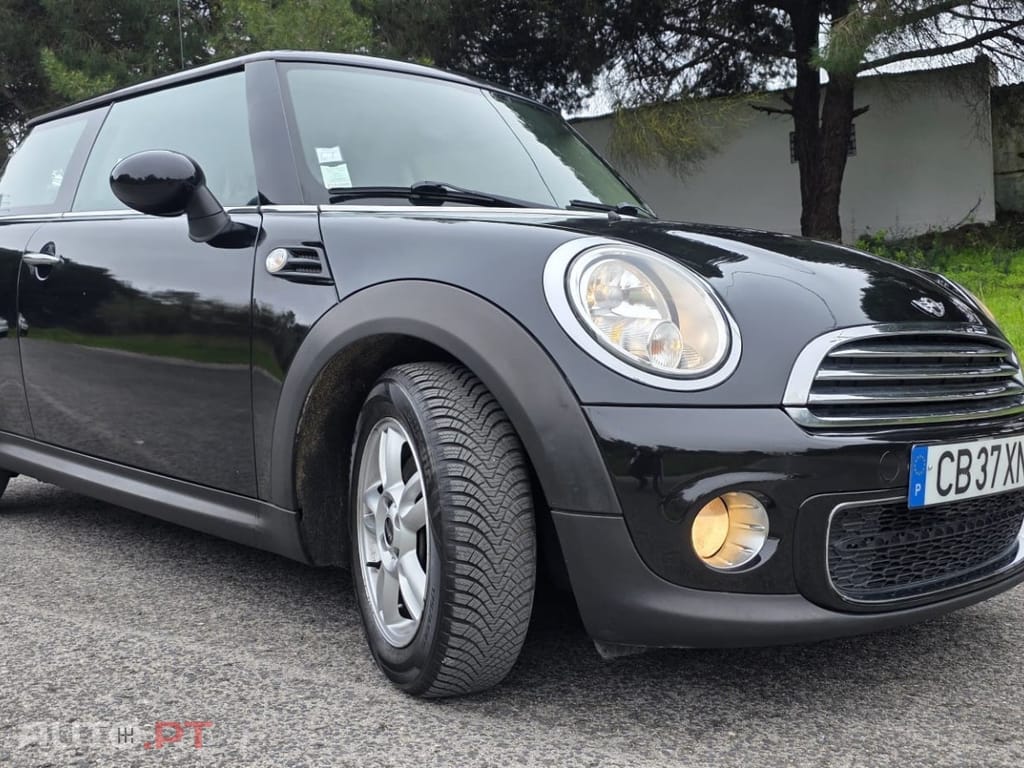MINI Cooper Cooper D