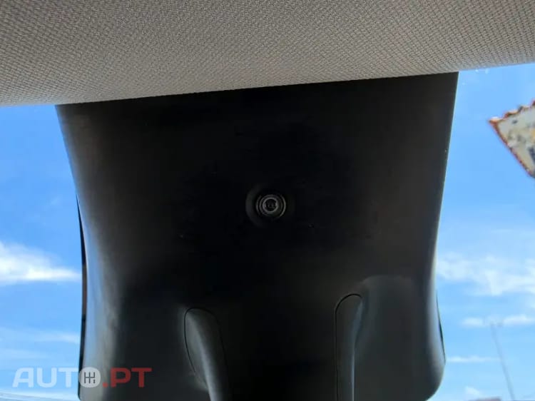 Tesla Model Y Long Range Tração Traseira Premium