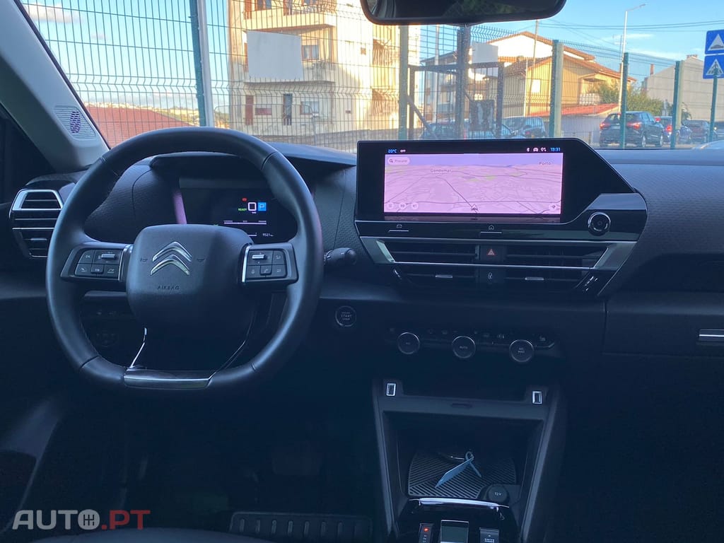 Citroen e-C4 X Shine Pack