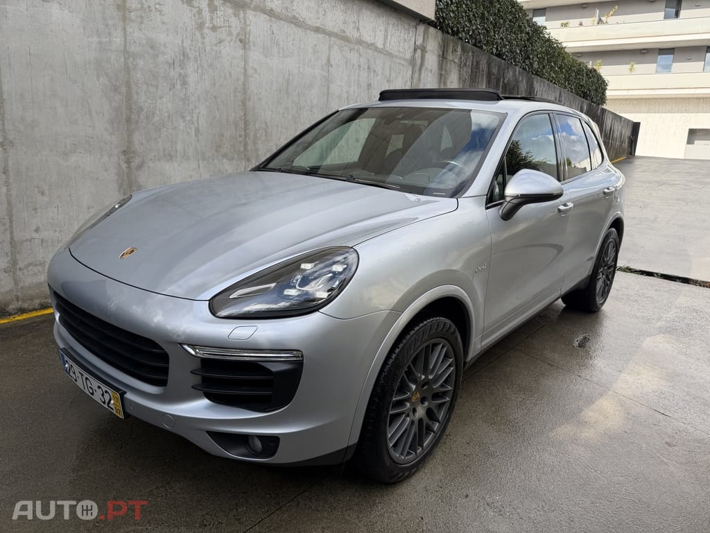 Porsche Cayenne Platinum Edition
