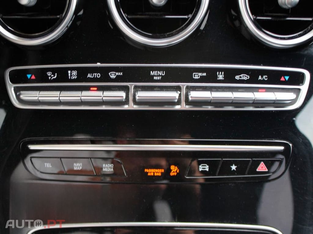 Mercedes-Benz GLC 300 I.V.A DEDUTÍVEL de 4Matic