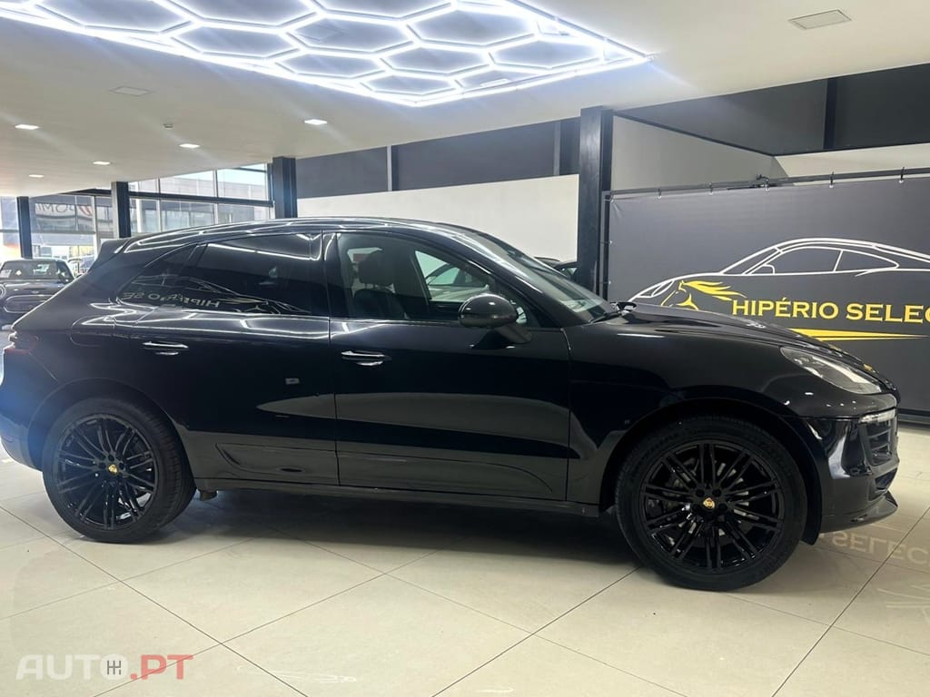 Porsche Macan S