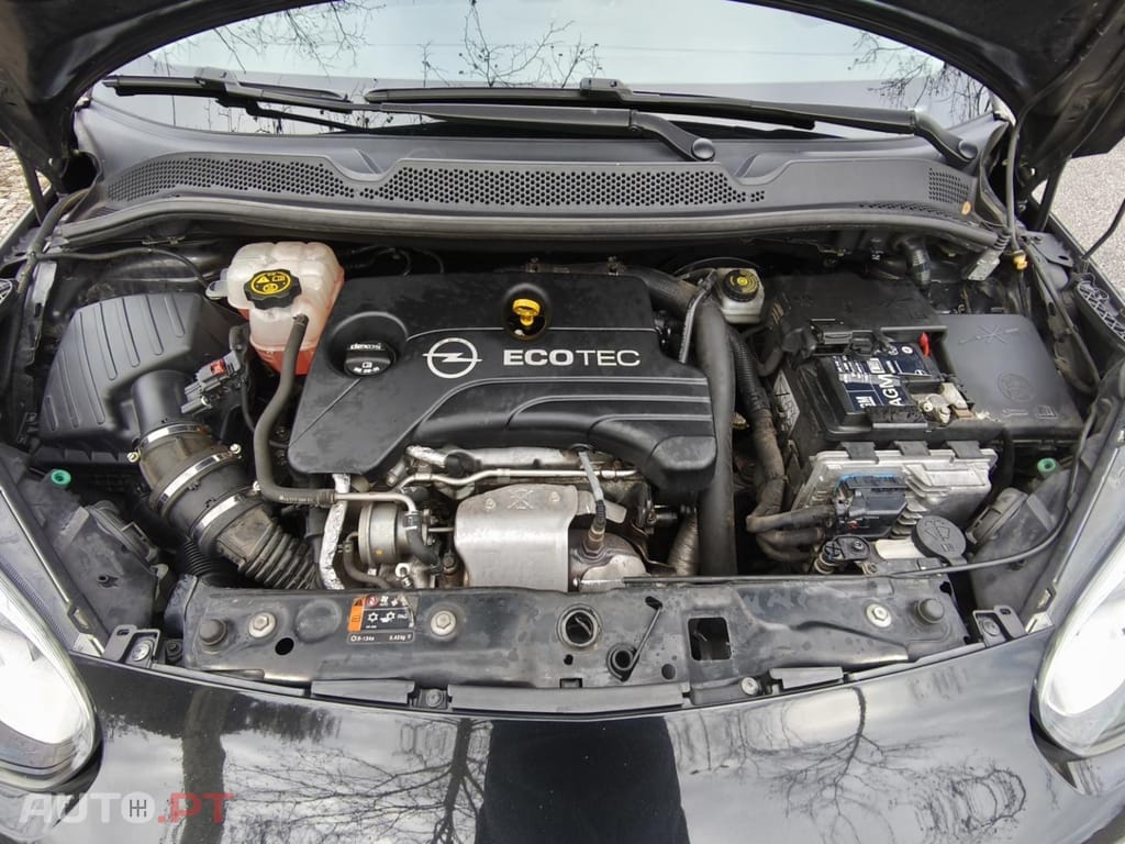 Opel Adam 1.0 T Black Jack