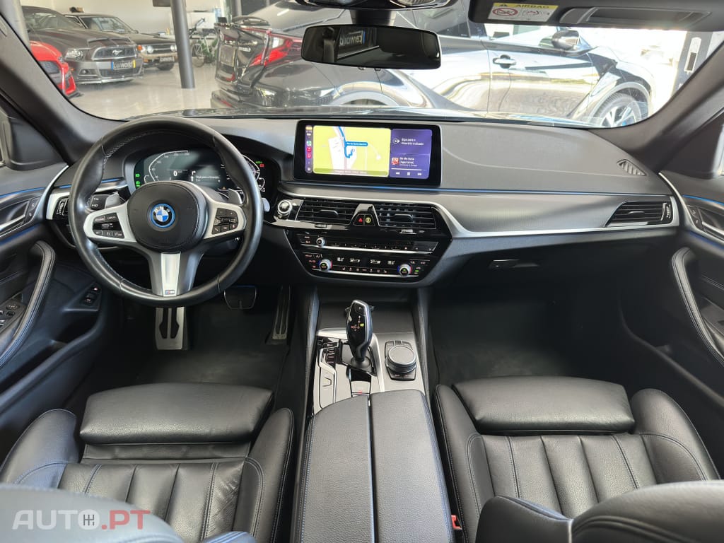BMW 530 e Pack Desportivo M
