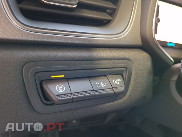 Renault Captur 1.0 TCe 100 Bi-Fuel techno