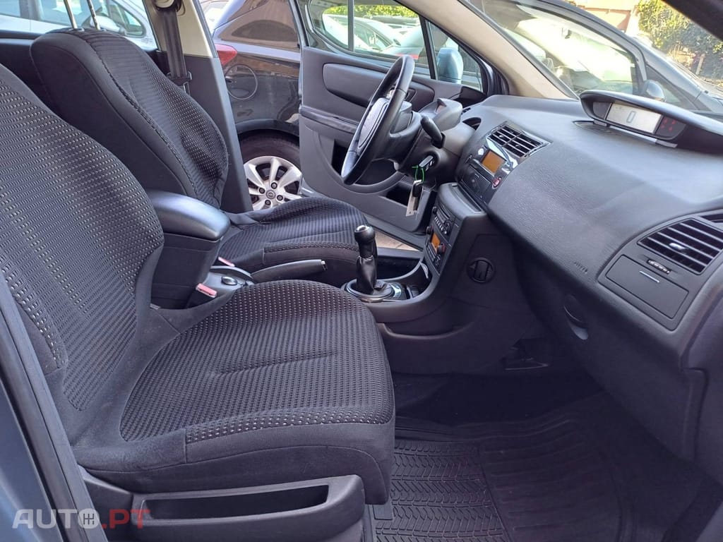 Citroen C4 1.6 HDi SX
