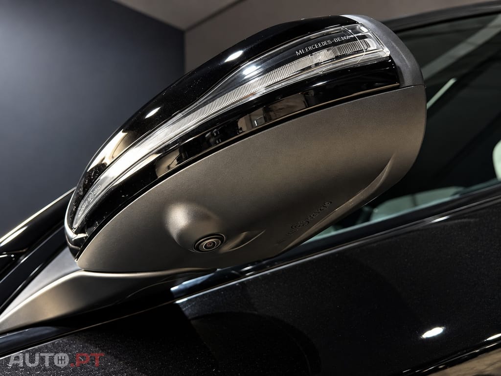 Mercedes-Benz GLC 300 de 4Matic 9G-TRONIC AMG Line — fotografia 10