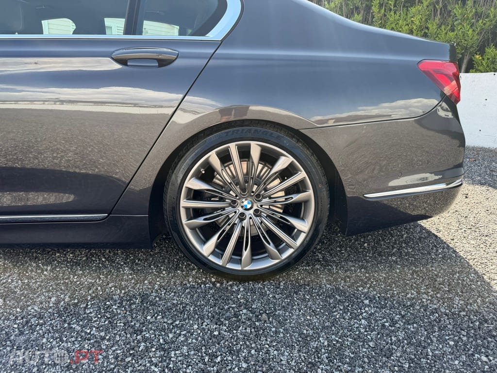 BMW 730 d Auto
