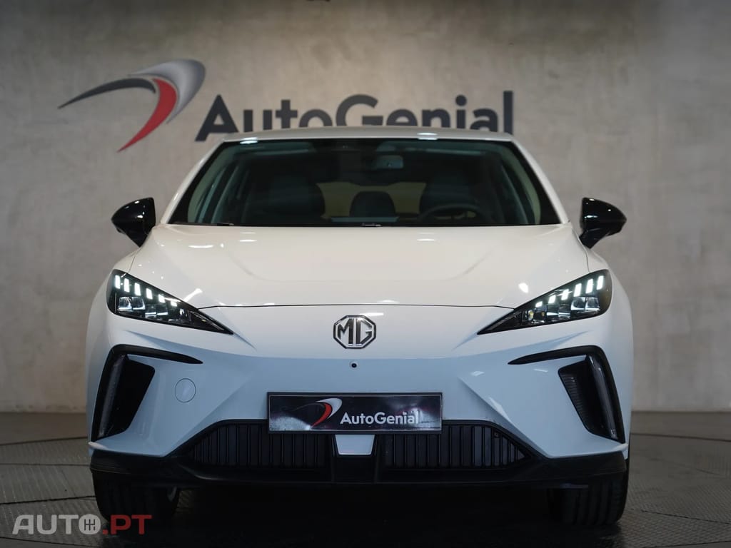 MG MG4 64 kWh Luxury