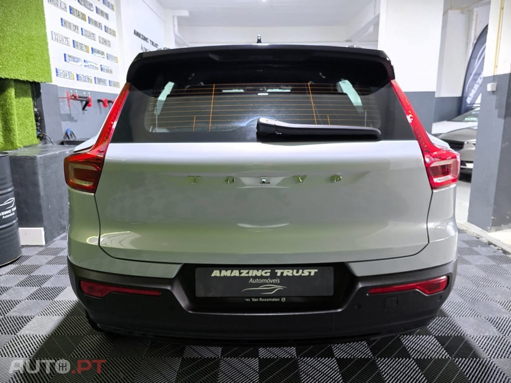 Volvo XC40 P8 AWD Recharge RDesign