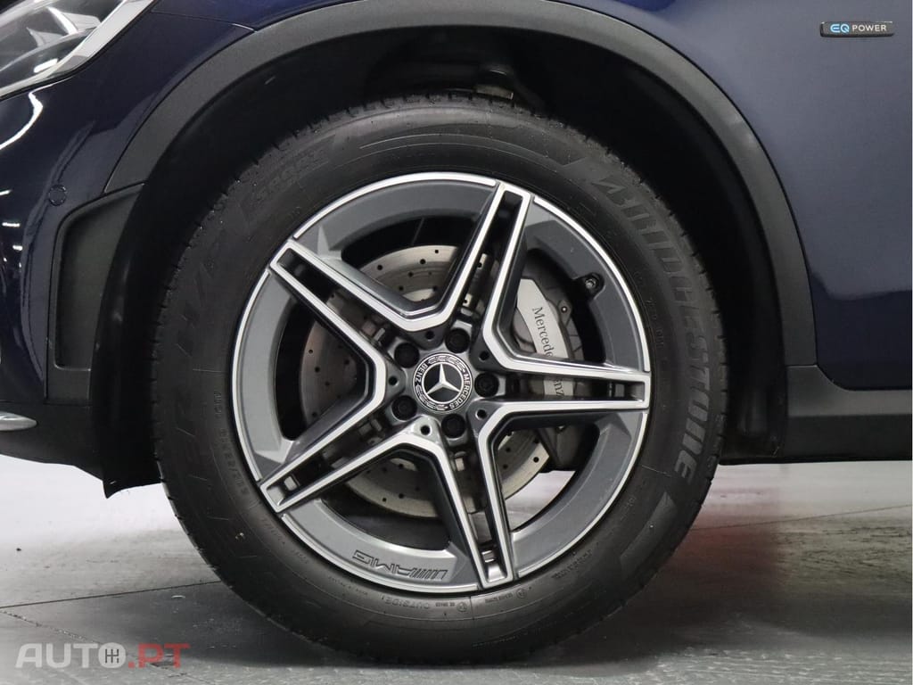 Mercedes-Benz GLC 300 de 4MATIC AMG