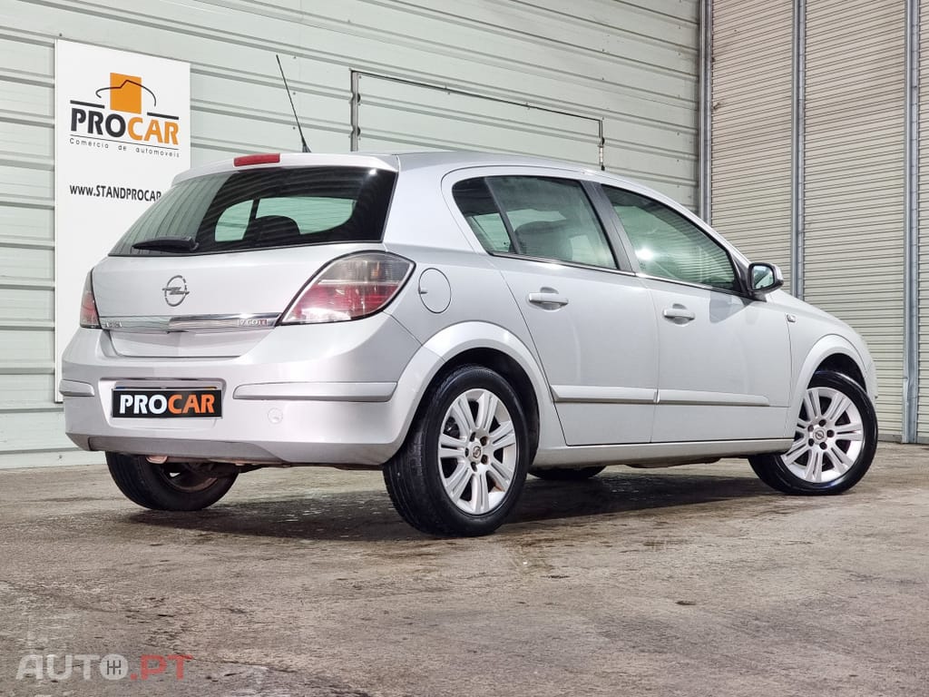 Opel Astra 1.7 CDTi Cosmo